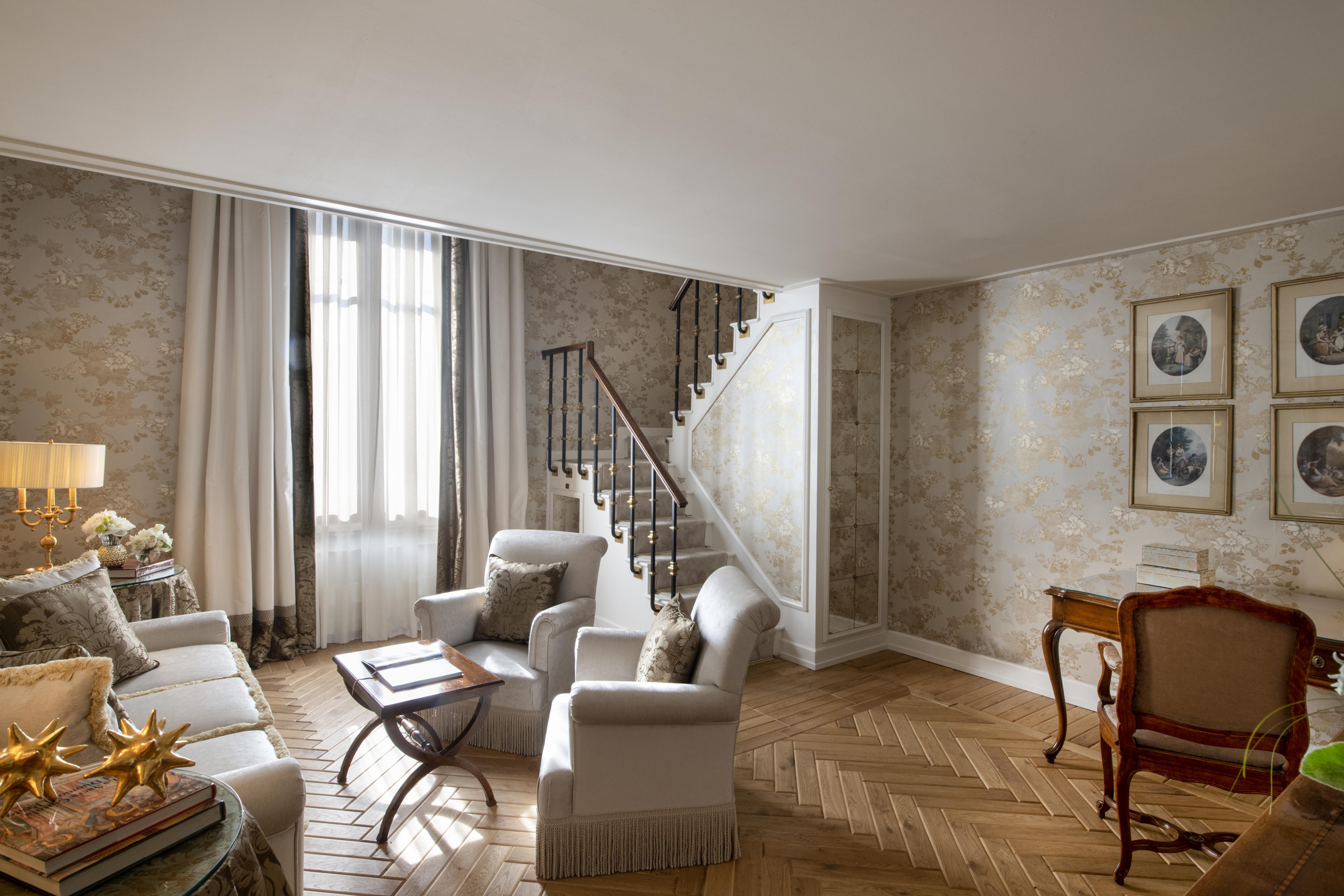 Helvetia&Bristol Firenze - Starhotels Collezione Екстер'єр фото A living room at the hotel