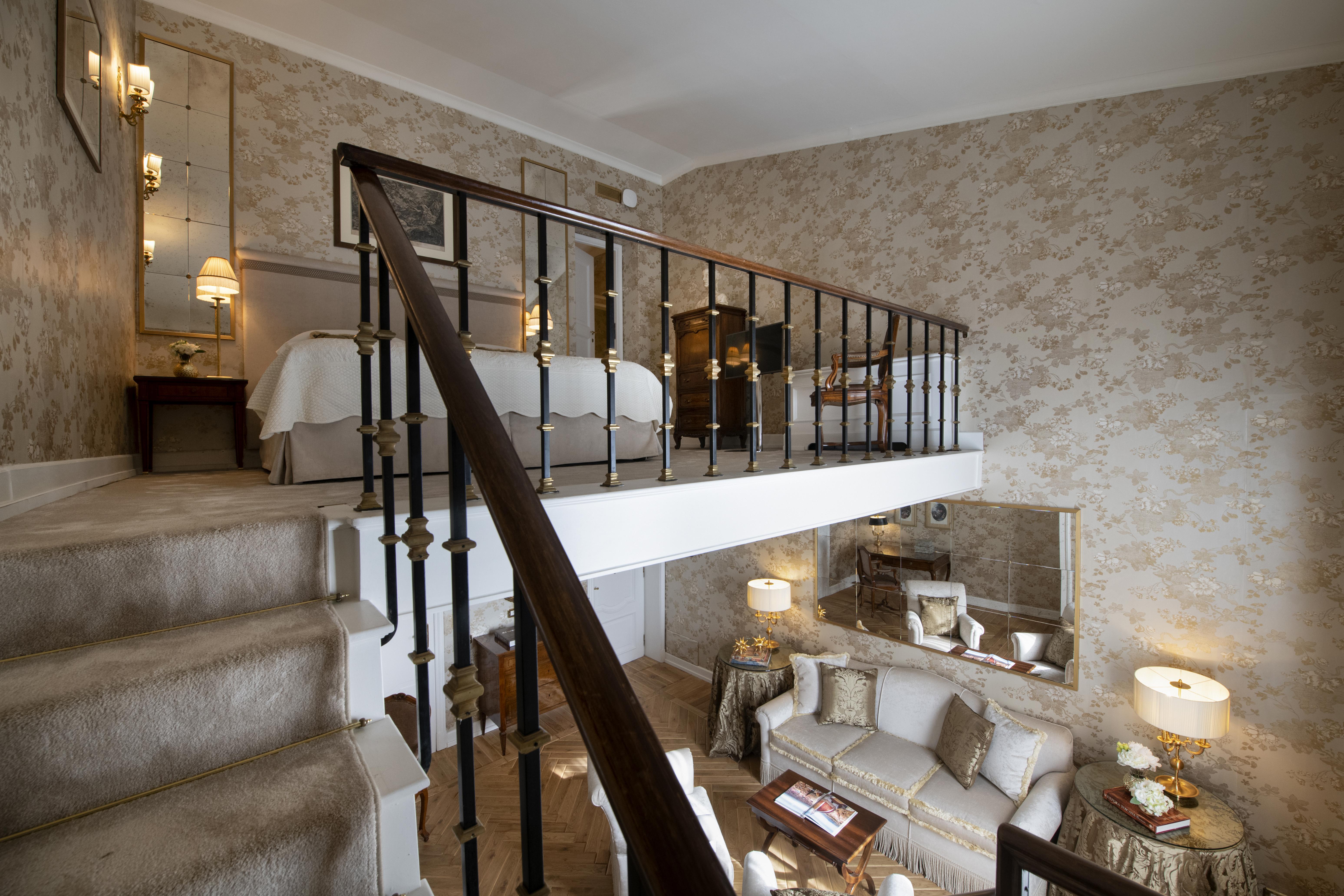 Helvetia&Bristol Firenze - Starhotels Collezione Екстер'єр фото A suite at the hotel