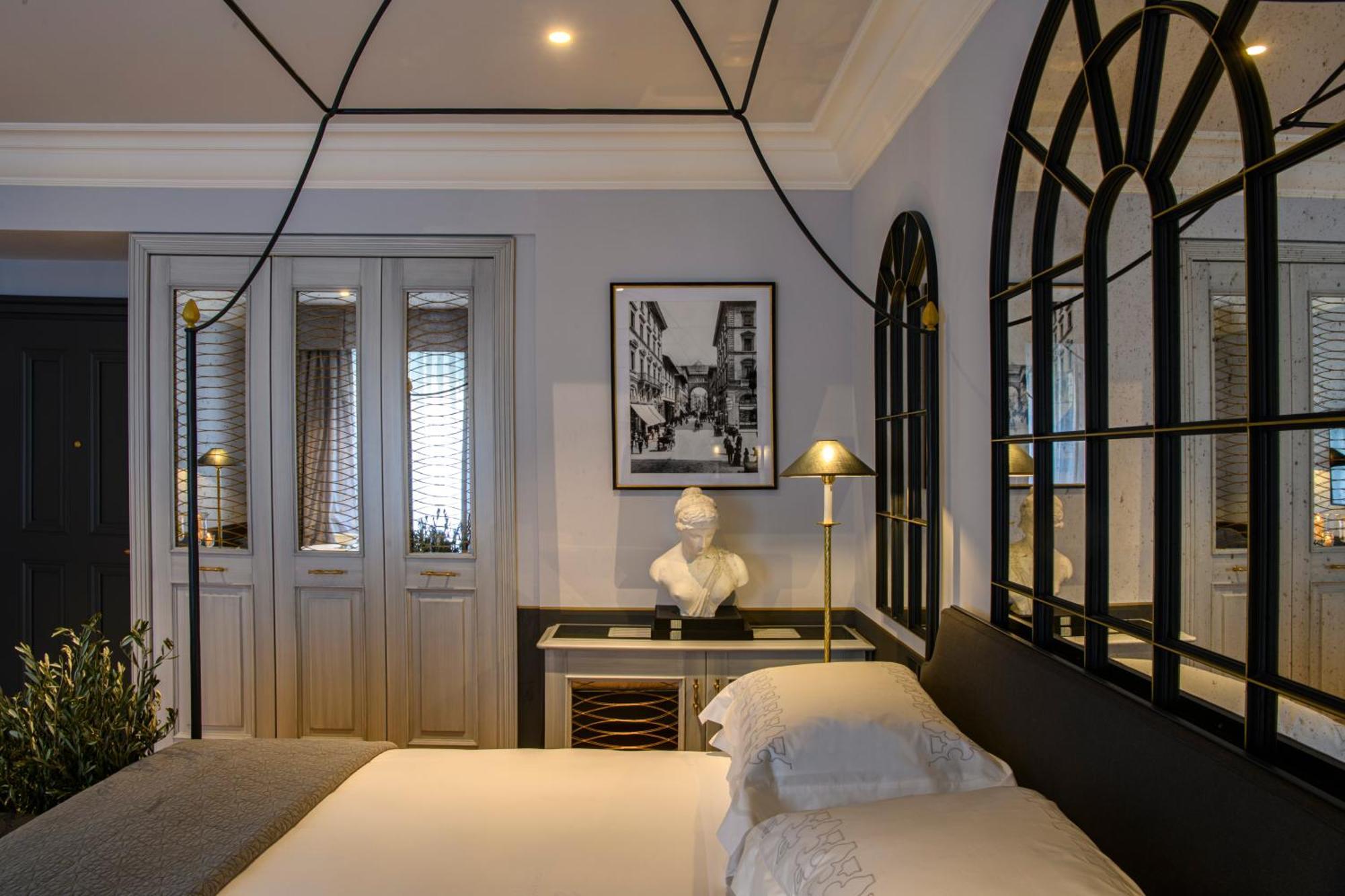 Helvetia&Bristol Firenze - Starhotels Collezione Екстер'єр фото A bedroom at the hotel
