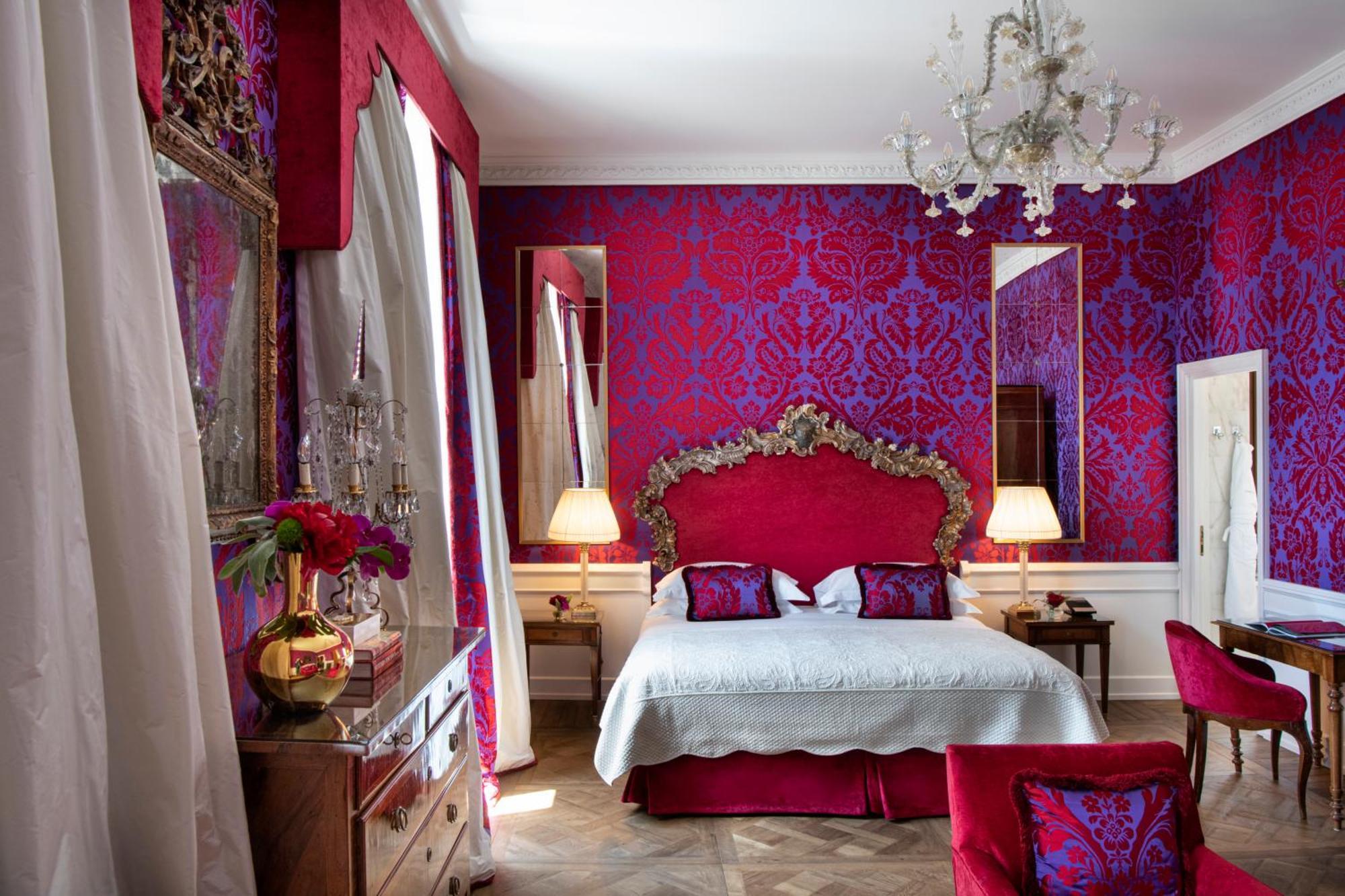 Helvetia&Bristol Firenze - Starhotels Collezione Екстер'єр фото A suite at the Hotel de Crillon